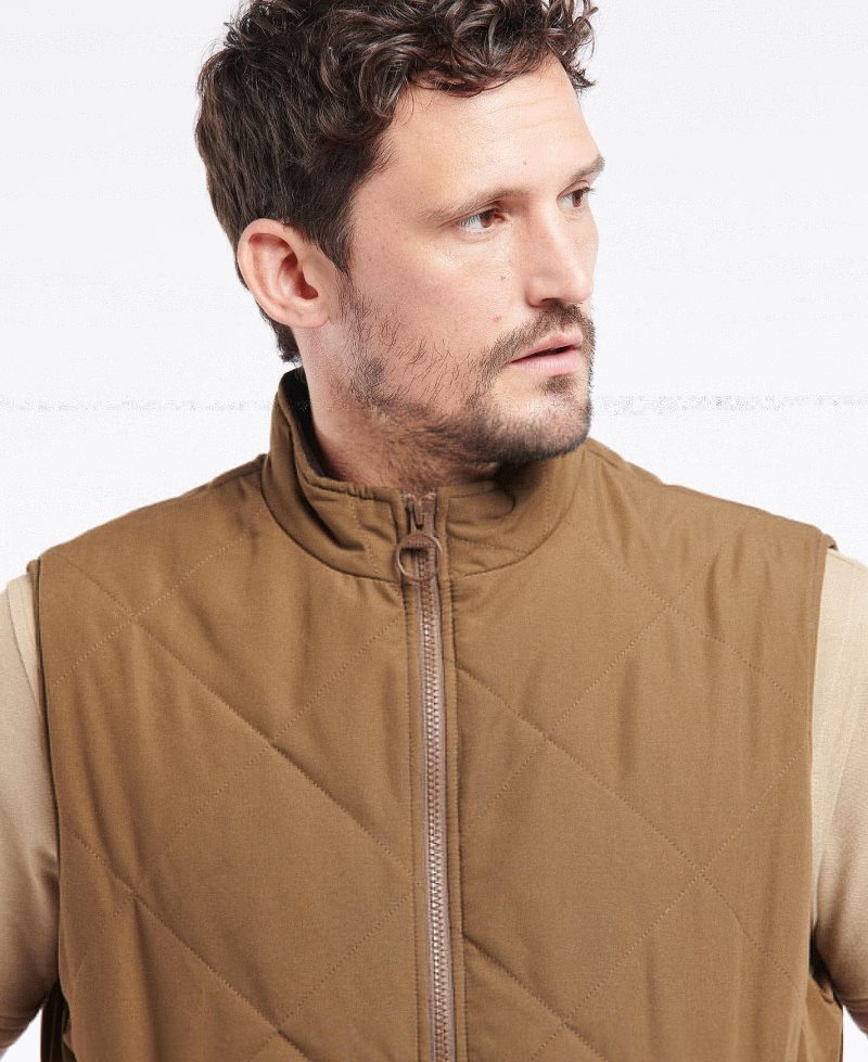 Barbour Kurt Gilet Dark Sand | XRN928054