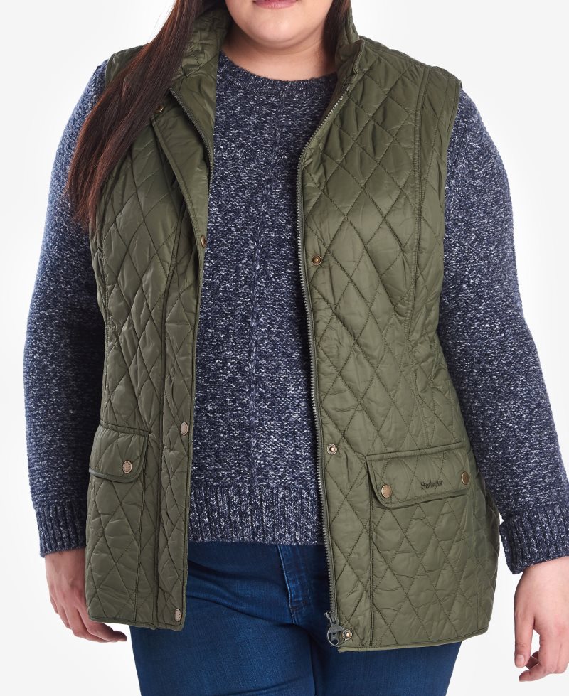 Barbour Otterburn Vest (Plus Size) Black | JBF098764