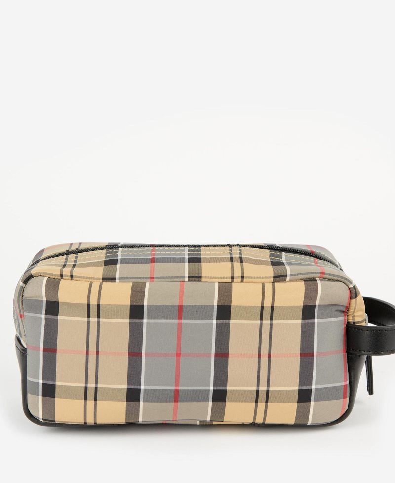 Barbour Wetherham Tartan Washbag Dress Tartan | EXT105632